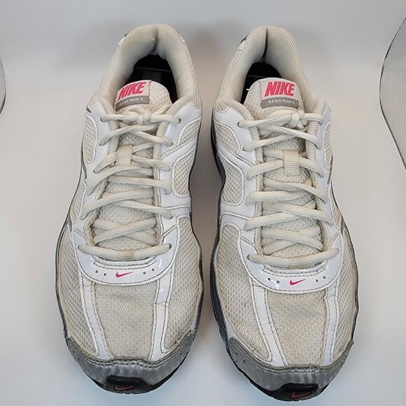 Nike Reax Run 5 Women’s Running Shoes White Silver Pink Size 8.5 No Inserts - Picture 2 of 15